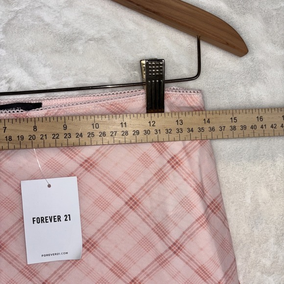 Forever 21 Pink‎ Plaid Mini Skirt M Ruffle Hem Stretchy Coquette Schoolgirl Sexy - Picture 2 of 8